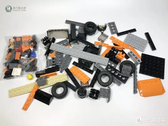 LEGO拼拼乐 篇二百八十九:LEGO 乐高 60085 城市系列 4X4赛艇运输车 LEGO拼拼乐 篇二百八十九:LEGO 乐高 60085 城市系列 4X4赛艇运输车