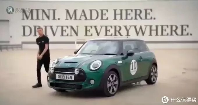 积木们 篇六:有车窗的墨绿色小车,乐高10242,Mini Cooper 积木们 篇六:有车窗的墨绿色小车,乐高10242,Mini Cooper