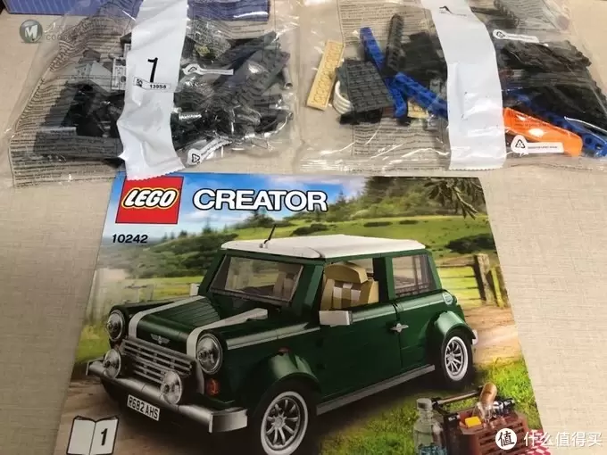 积木们 篇六:有车窗的墨绿色小车,乐高10242,Mini Cooper 积木们 篇六:有车窗的墨绿色小车,乐高10242,Mini Cooper