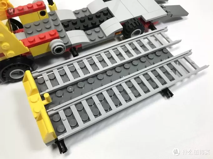 LEGO拼拼乐 篇二百八十八:LEGO 乐高 City 城市系列 60060 汽车运输车 LEGO拼拼乐 篇二百八十八:LEGO 乐高 City 城市系列 60060 汽车运输车