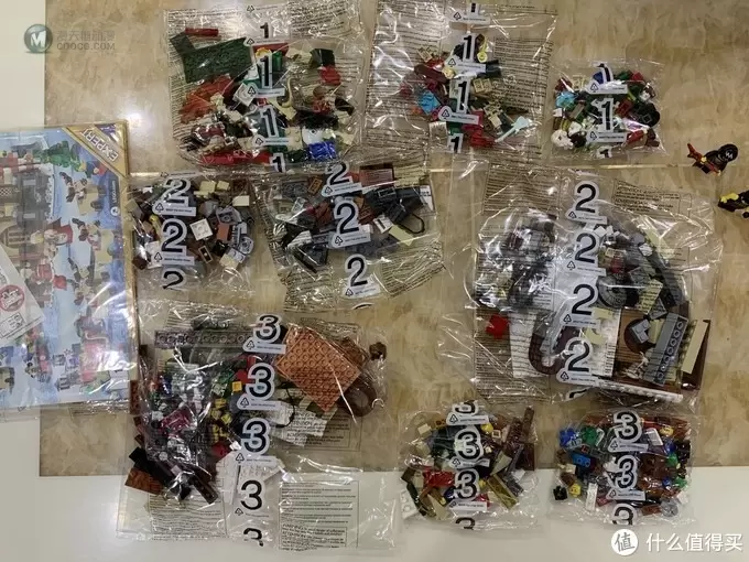 充满温馨的冬季套装:LEGO 乐高 10245 圣诞老人工作室 充满温馨的冬季套装:LEGO 乐高 10245 圣诞老人工作室