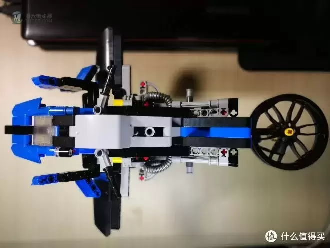 乐高科技组系列 篇一:lego 乐高科技组42063 B模式 BMW概念飞行摩托 乐高科技组系列 篇一:lego 乐高科技组42063 B模式 BMW概念飞行摩托