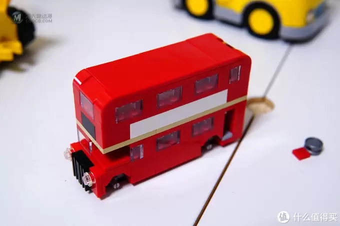 小而传神:LEGO 乐高 40220 小版双层巴士开箱 小而传神:LEGO 乐高 40220 小版双层巴士开箱