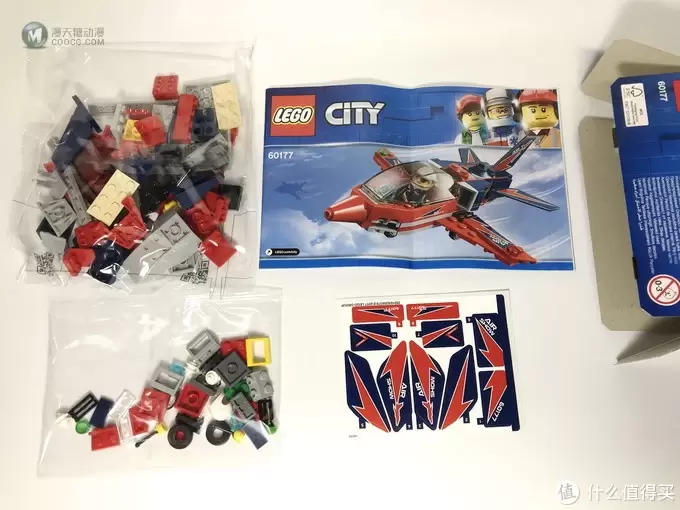 稍微丑了点:LEGO 乐高 60177 空中特技喷气机开箱 稍微丑了点:LEGO 乐高 60177 空中特技喷气机开箱