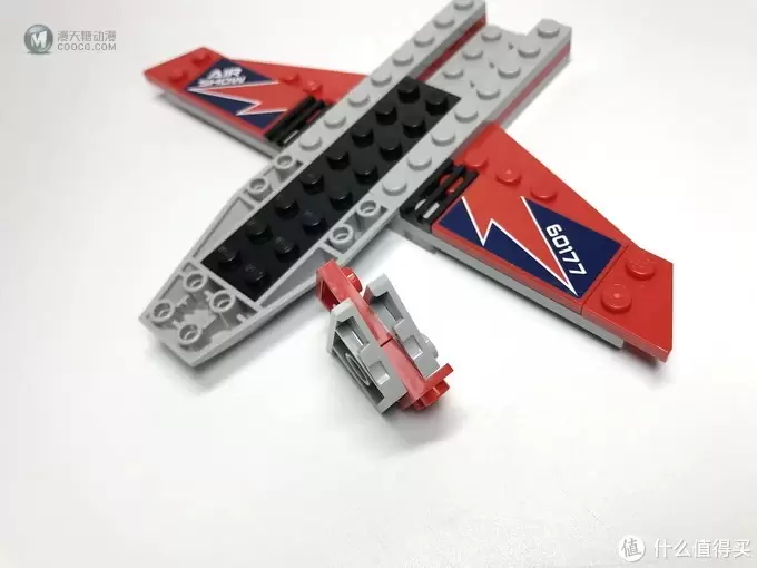 稍微丑了点:LEGO 乐高 60177 空中特技喷气机开箱 稍微丑了点:LEGO 乐高 60177 空中特技喷气机开箱