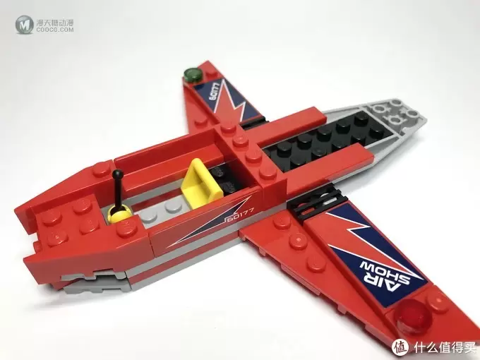 稍微丑了点:LEGO 乐高 60177 空中特技喷气机开箱 稍微丑了点:LEGO 乐高 60177 空中特技喷气机开箱