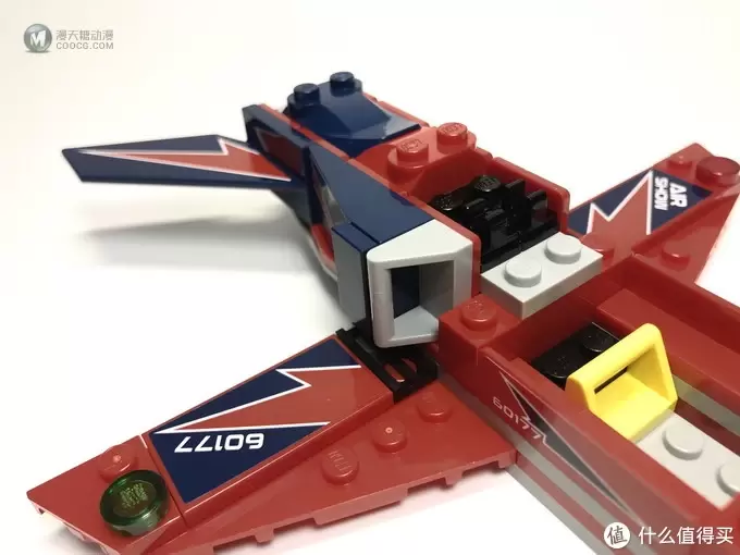 稍微丑了点:LEGO 乐高 60177 空中特技喷气机开箱 稍微丑了点:LEGO 乐高 60177 空中特技喷气机开箱