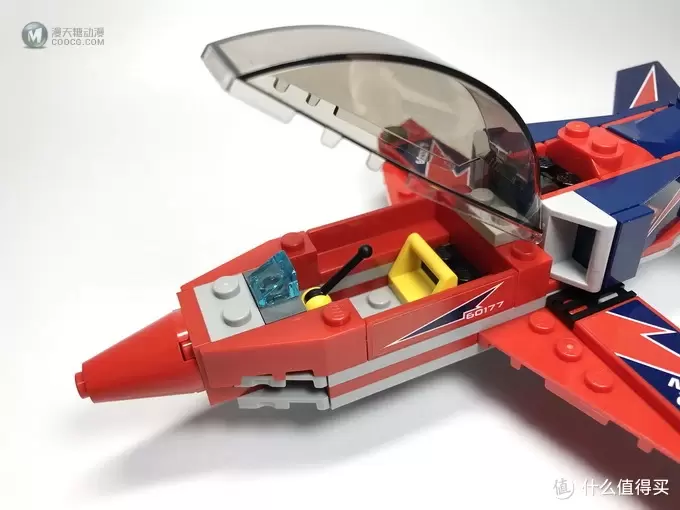 稍微丑了点:LEGO 乐高 60177 空中特技喷气机开箱 稍微丑了点:LEGO 乐高 60177 空中特技喷气机开箱