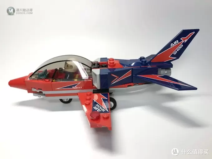 稍微丑了点:LEGO 乐高 60177 空中特技喷气机开箱 稍微丑了点:LEGO 乐高 60177 空中特技喷气机开箱