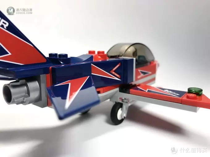 稍微丑了点:LEGO 乐高 60177 空中特技喷气机开箱 稍微丑了点:LEGO 乐高 60177 空中特技喷气机开箱