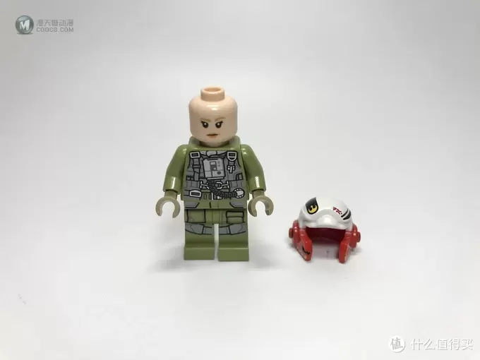 买人仔送载具:LEGO 乐高 迷你战队 75196 A翼战机对战TIE静默者 买人仔送载具:LEGO 乐高 迷你战队 75196 A翼战机对战TIE静默者