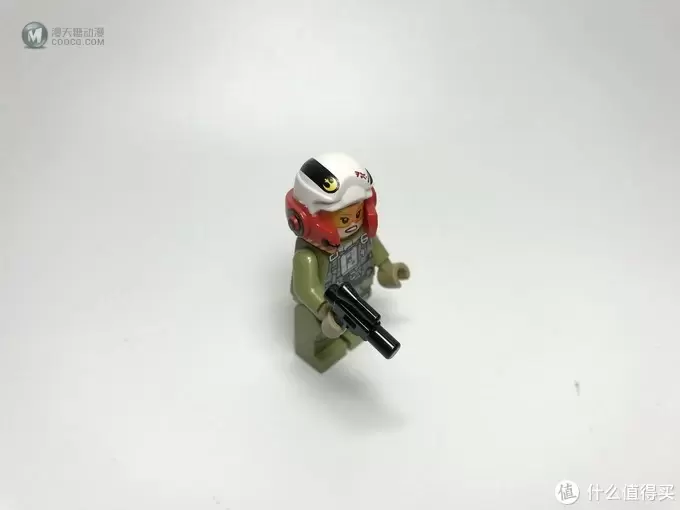 买人仔送载具:LEGO 乐高 迷你战队 75196 A翼战机对战TIE静默者 买人仔送载具:LEGO 乐高 迷你战队 75196 A翼战机对战TIE静默者