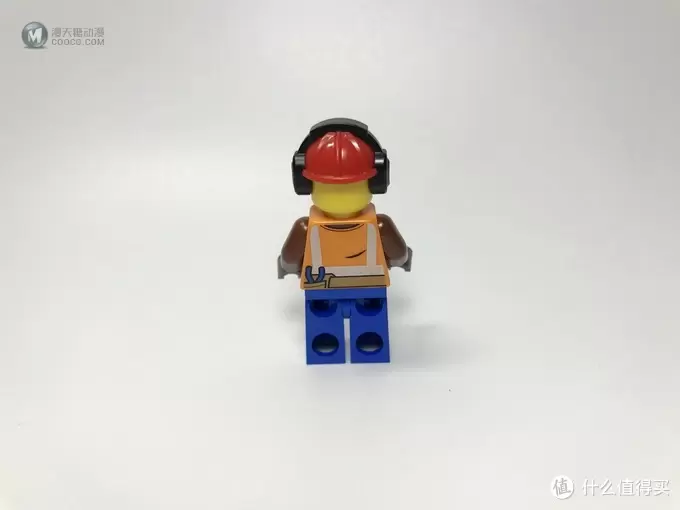 玩法多样:LEGO 乐高 城市系列 60181 林业工程车 玩法多样:LEGO 乐高 城市系列 60181 林业工程车