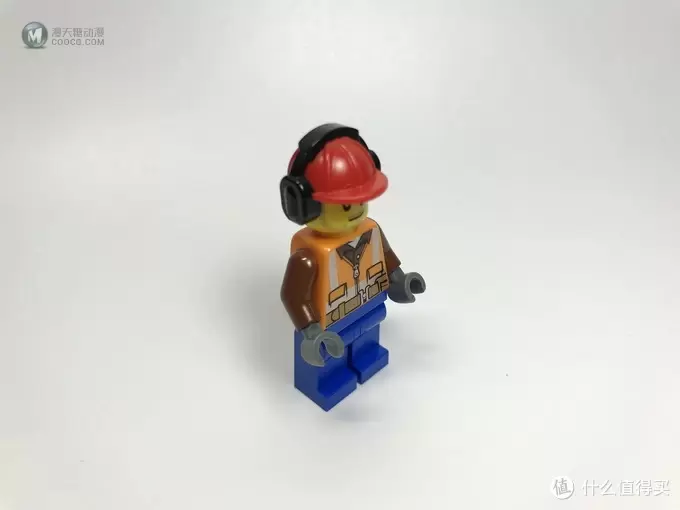 玩法多样:LEGO 乐高 城市系列 60181 林业工程车 玩法多样:LEGO 乐高 城市系列 60181 林业工程车