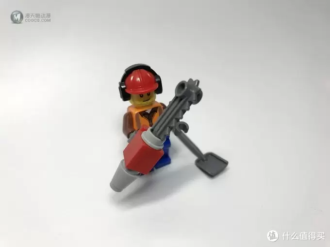 玩法多样:LEGO 乐高 城市系列 60181 林业工程车 玩法多样:LEGO 乐高 城市系列 60181 林业工程车