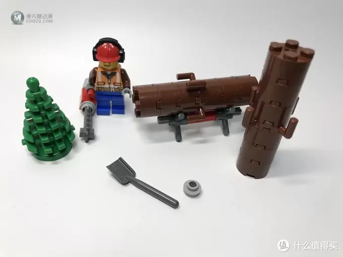 玩法多样:LEGO 乐高 城市系列 60181 林业工程车 玩法多样:LEGO 乐高 城市系列 60181 林业工程车