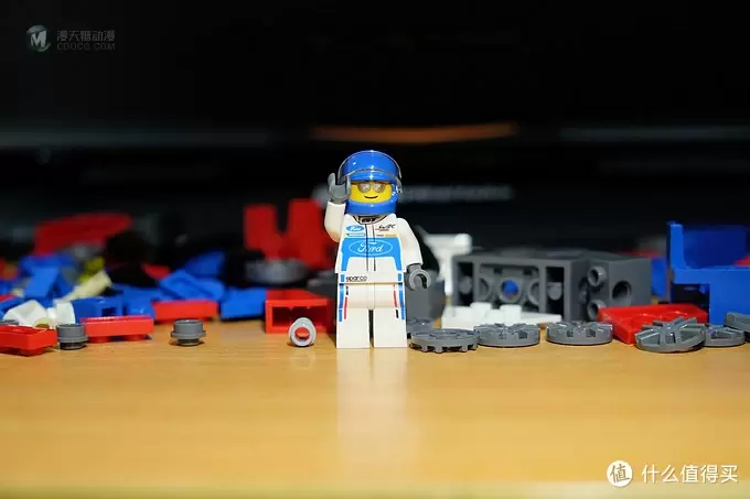 福特 GT V.S. 福特 GT40—LEGO 乐高 超级赛车系列 75881 开箱 福特 GT V.S. 福特 GT40—LEGO 乐高 超级赛车系列 75881 开箱