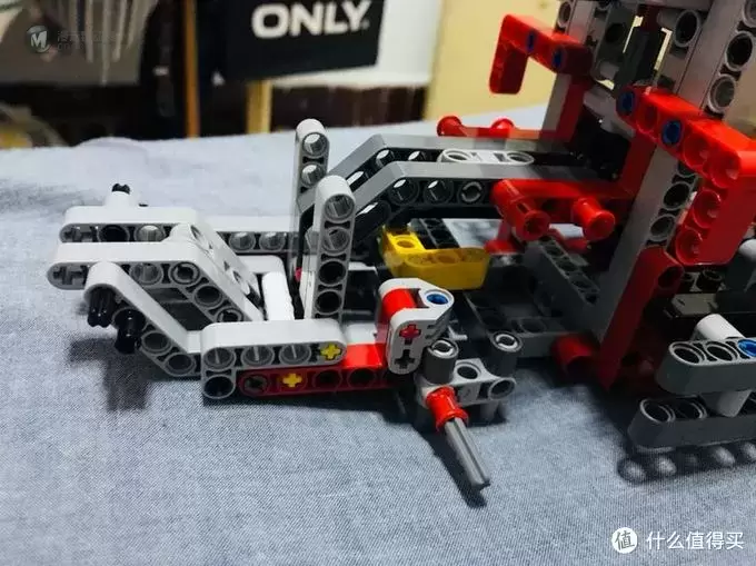 有趣的非旗舰—LEGO 乐高 42068 机场救援车拼装记录(含电机加装) 有趣的非旗舰—LEGO 乐高 42068 机场救援车拼装记录(含电机加装)