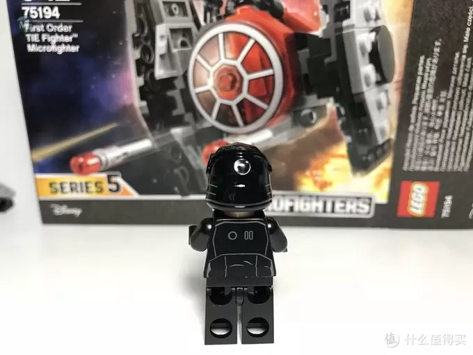 LEGO 乐高 迷你战队系列 75194 第一秩序TIE钛战机 LEGO 乐高 迷你战队系列 75194 第一秩序TIE钛战机