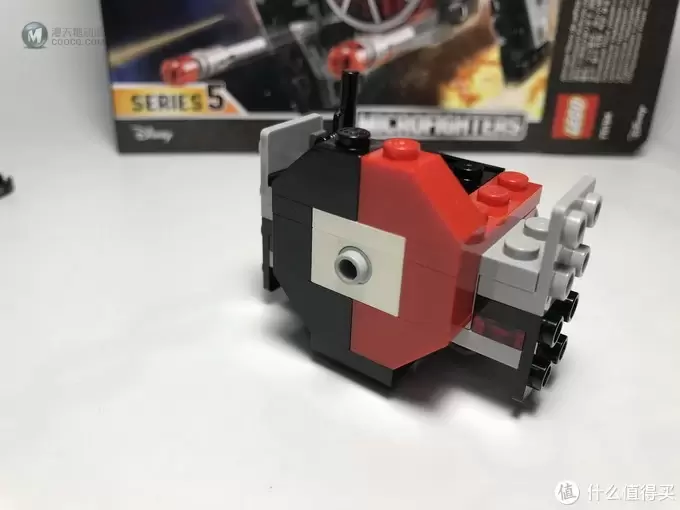 LEGO 乐高 迷你战队系列 75194 第一秩序TIE钛战机 LEGO 乐高 迷你战队系列 75194 第一秩序TIE钛战机