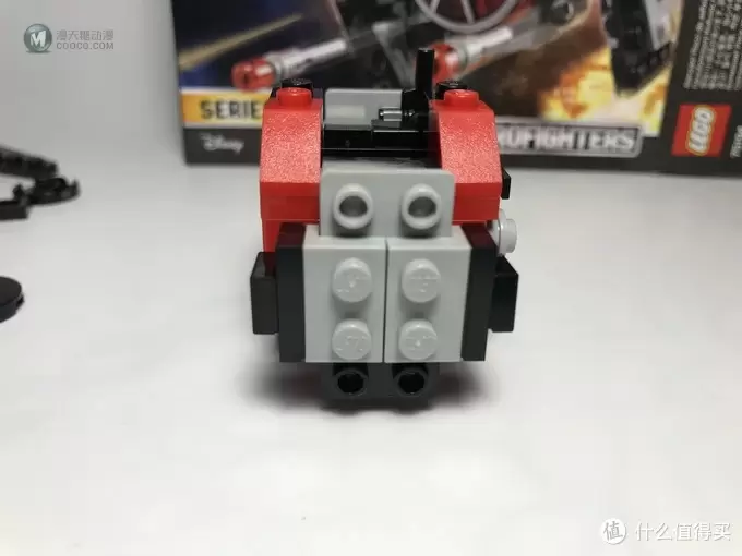 LEGO 乐高 迷你战队系列 75194 第一秩序TIE钛战机 LEGO 乐高 迷你战队系列 75194 第一秩序TIE钛战机
