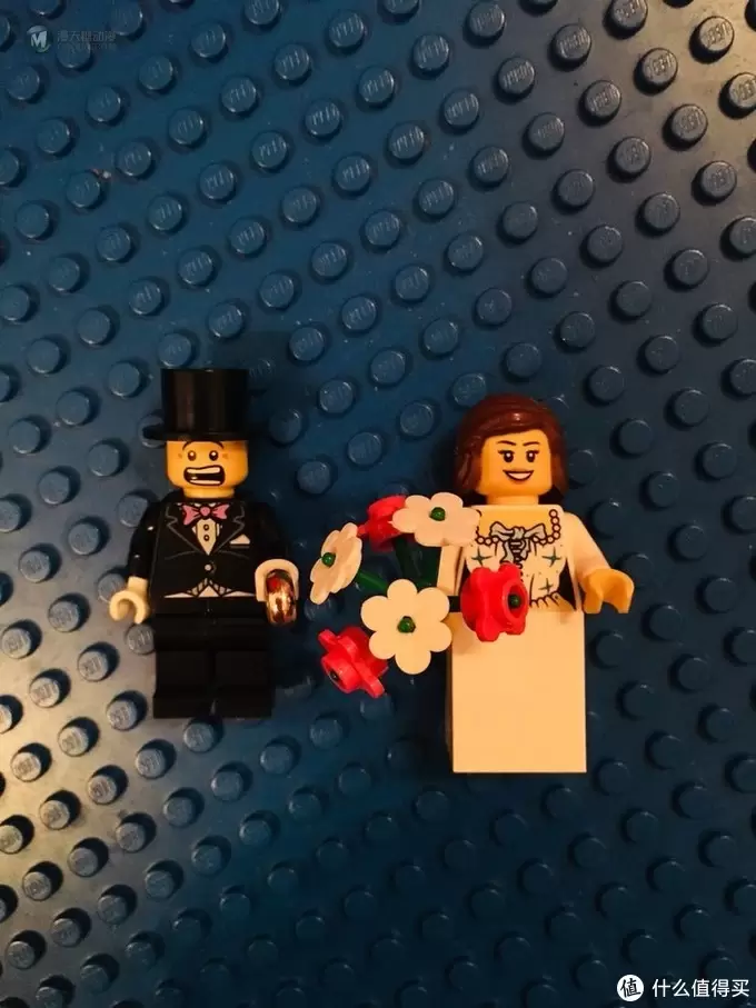 你见过一个新娘和两个新郎的婚礼吗?LEGO 乐高 40165 开箱 你见过一个新娘和两个新郎的婚礼吗?LEGO 乐高 40165 开箱