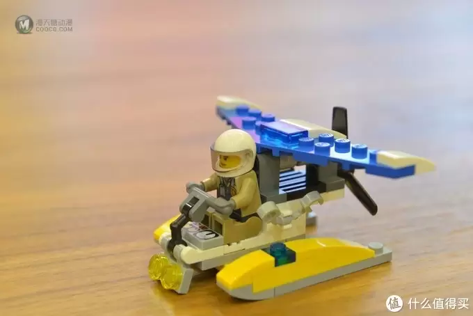 #全民分享季#三五十元也能玩乐高—LEGO 乐高 30359 警务飞机 拼砌包 开箱 #全民分享季#三五十元也能玩乐高—LEGO 乐高 30359 警务飞机 拼砌包 开箱