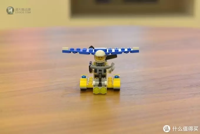 #全民分享季#三五十元也能玩乐高—LEGO 乐高 30359 警务飞机 拼砌包 开箱 #全民分享季#三五十元也能玩乐高—LEGO 乐高 30359 警务飞机 拼砌包 开箱
