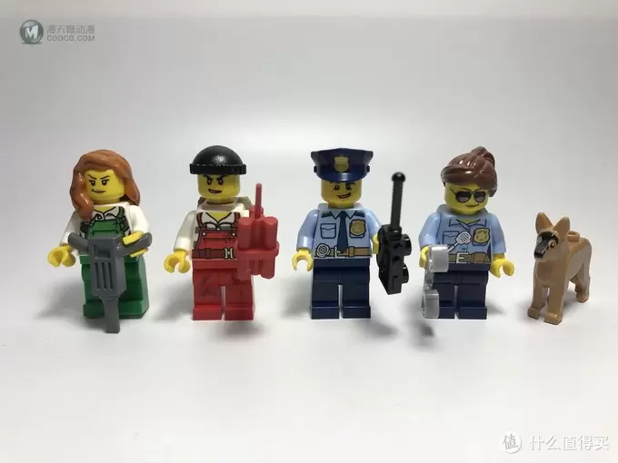 #全民分享季#剁主计划-北京#LEGO 乐高 城市系列 60136 警察局入门套装 #全民分享季#剁主计划-北京#LEGO 乐高 城市系列 60136 警察局入门套装