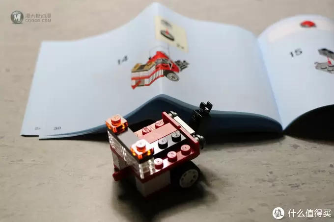 小set一样有乐趣—LEGO 乐高 百变三合一系列 31055 红色小跑车 开箱 小set一样有乐趣—LEGO 乐高 百变三合一系列 31055 红色小跑车 开箱