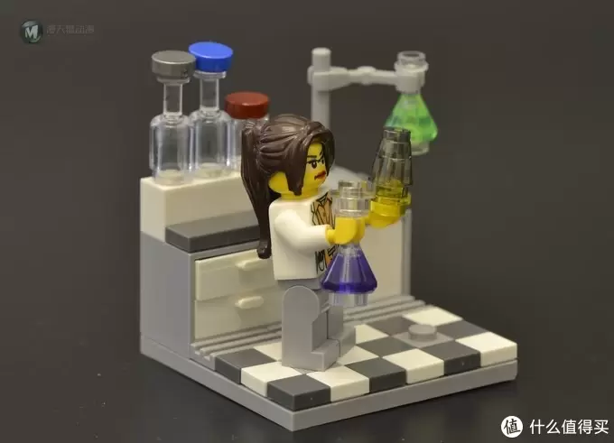 LEGO 乐高 21110 研究室 & 21312 女强人 开箱晒单 LEGO 乐高 21110 研究室 & 21312 女强人 开箱晒单