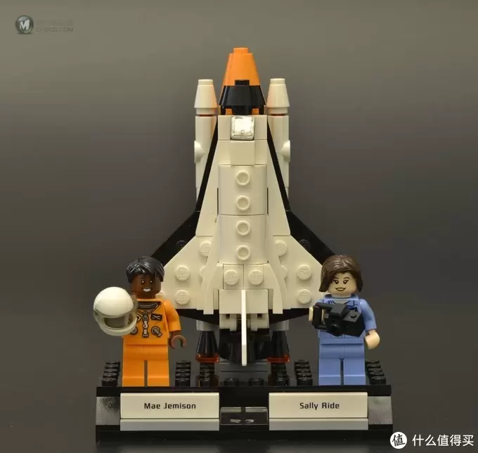 LEGO 乐高 21110 研究室 & 21312 女强人 开箱晒单 LEGO 乐高 21110 研究室 & 21312 女强人 开箱晒单