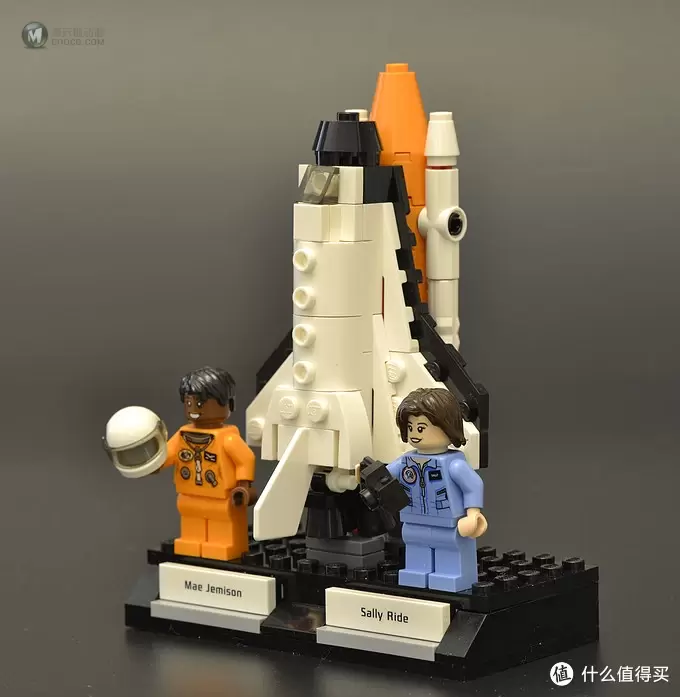 LEGO 乐高 21110 研究室 & 21312 女强人 开箱晒单 LEGO 乐高 21110 研究室 & 21312 女强人 开箱晒单