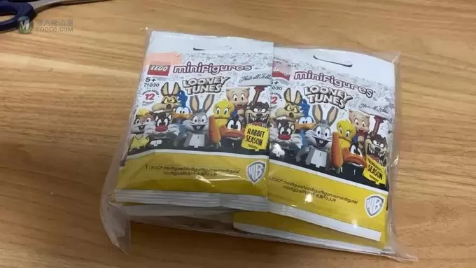 上月被买断货的71030乐一通,咱们弄了套现货,看看是否用心开模,用脚涂装? 上月被买断货的71030乐一通,咱们弄了套现货,看看是否用心开模,用脚涂装?