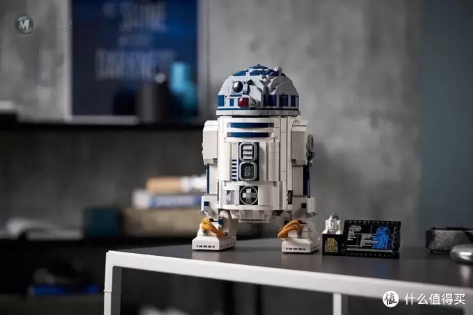 乐高星球大战UCS套装75308R2-D2正式公布! 乐高星球大战UCS套装75308R2-D2正式公布!