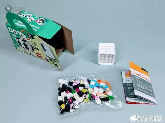 乐高DOTS系列41930大熊猫挂饰开箱测评 乐高DOTS系列41930大熊猫挂饰开箱测评