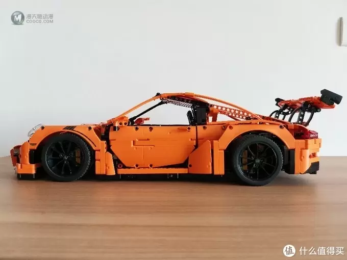 乐高科技旗舰保时捷GT3 RS 乐高科技旗舰保时捷GT3 RS