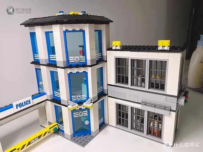 LEGO 篇二十三:正义必胜——假期畅享乐高城市系列60141警察总局 LEGO 篇二十三:正义必胜——假期畅享乐高城市系列60141警察总局
