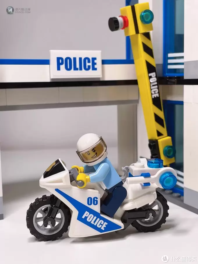 LEGO 篇二十三:正义必胜——假期畅享乐高城市系列60141警察总局 LEGO 篇二十三:正义必胜——假期畅享乐高城市系列60141警察总局