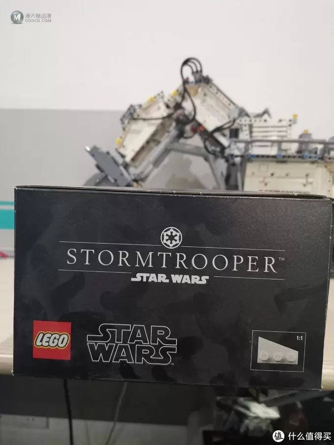 老杨的玩具仓库 篇五十一:LEGO 星战头盔系列40周年 75276 冲锋兵头盔 评测 老杨的玩具仓库 篇五十一:LEGO 星战头盔系列40周年 75276 冲锋兵头盔 评测