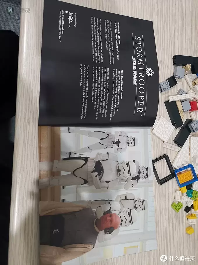 老杨的玩具仓库 篇五十一:LEGO 星战头盔系列40周年 75276 冲锋兵头盔 评测 老杨的玩具仓库 篇五十一:LEGO 星战头盔系列40周年 75276 冲锋兵头盔 评测
