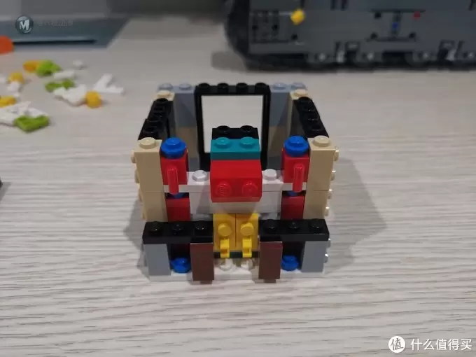 老杨的玩具仓库 篇五十一:LEGO 星战头盔系列40周年 75276 冲锋兵头盔 评测 老杨的玩具仓库 篇五十一:LEGO 星战头盔系列40周年 75276 冲锋兵头盔 评测