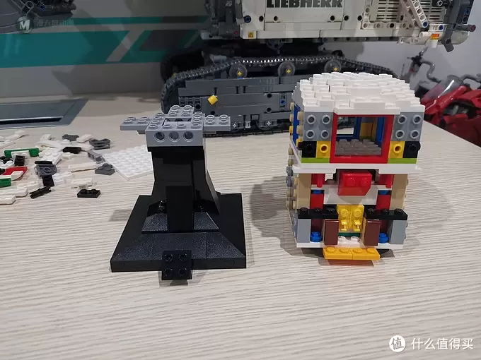 老杨的玩具仓库 篇五十一:LEGO 星战头盔系列40周年 75276 冲锋兵头盔 评测 老杨的玩具仓库 篇五十一:LEGO 星战头盔系列40周年 75276 冲锋兵头盔 评测