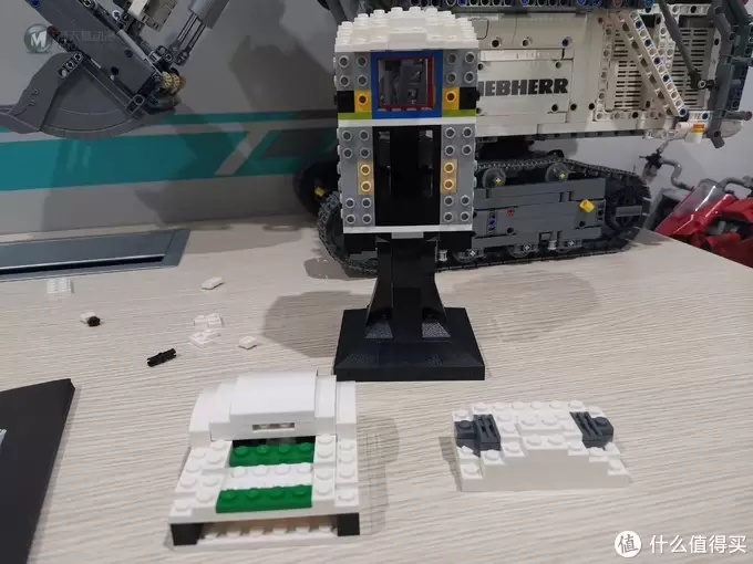 老杨的玩具仓库 篇五十一:LEGO 星战头盔系列40周年 75276 冲锋兵头盔 评测 老杨的玩具仓库 篇五十一:LEGO 星战头盔系列40周年 75276 冲锋兵头盔 评测
