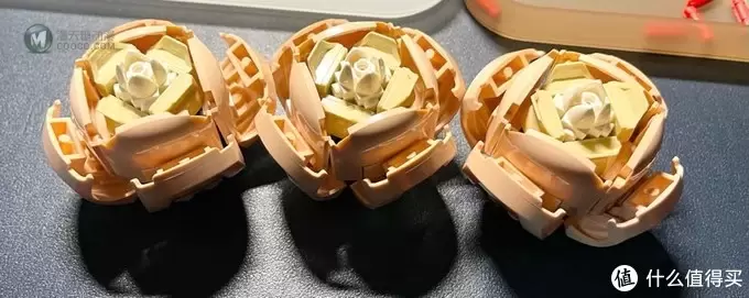 乐高 篇一:送你一朵小红花:lego 10280花束开箱 乐高 篇一:送你一朵小红花:lego 10280花束开箱