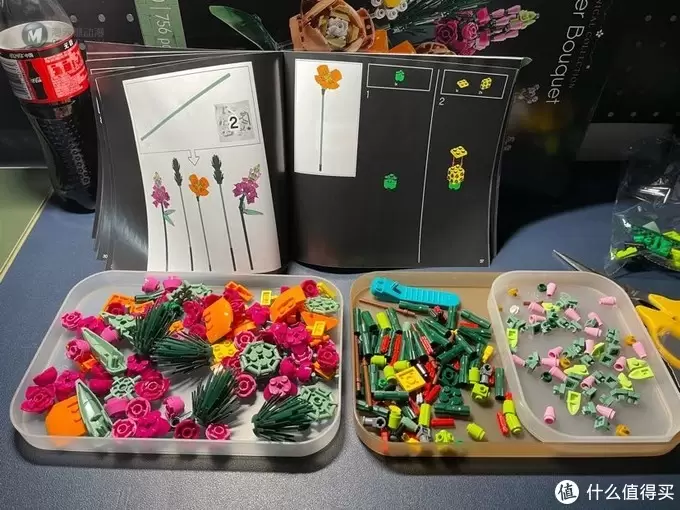乐高 篇一:送你一朵小红花:lego 10280花束开箱 乐高 篇一:送你一朵小红花:lego 10280花束开箱