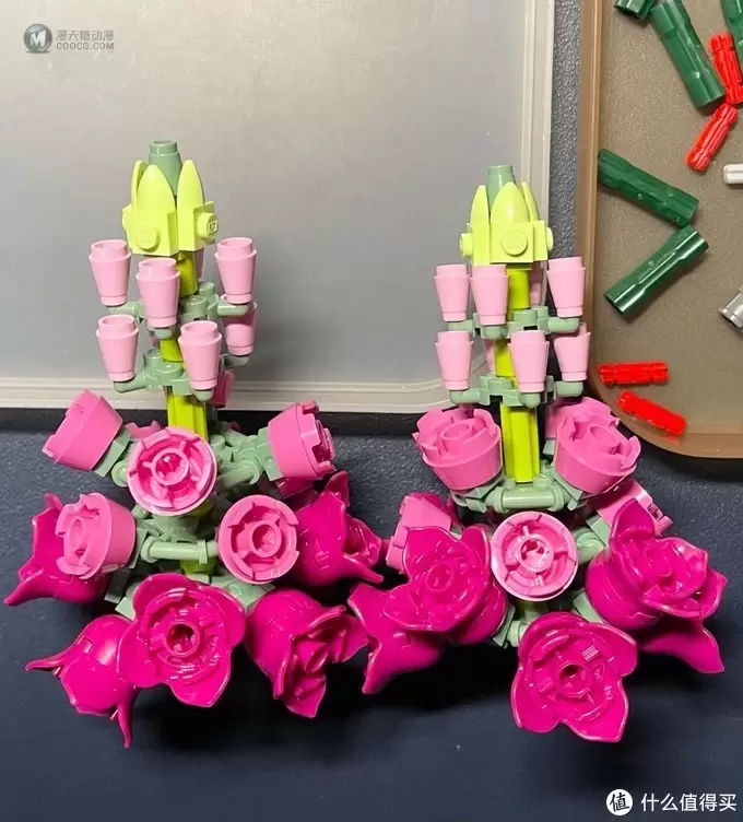 乐高 篇一:送你一朵小红花:lego 10280花束开箱 乐高 篇一:送你一朵小红花:lego 10280花束开箱