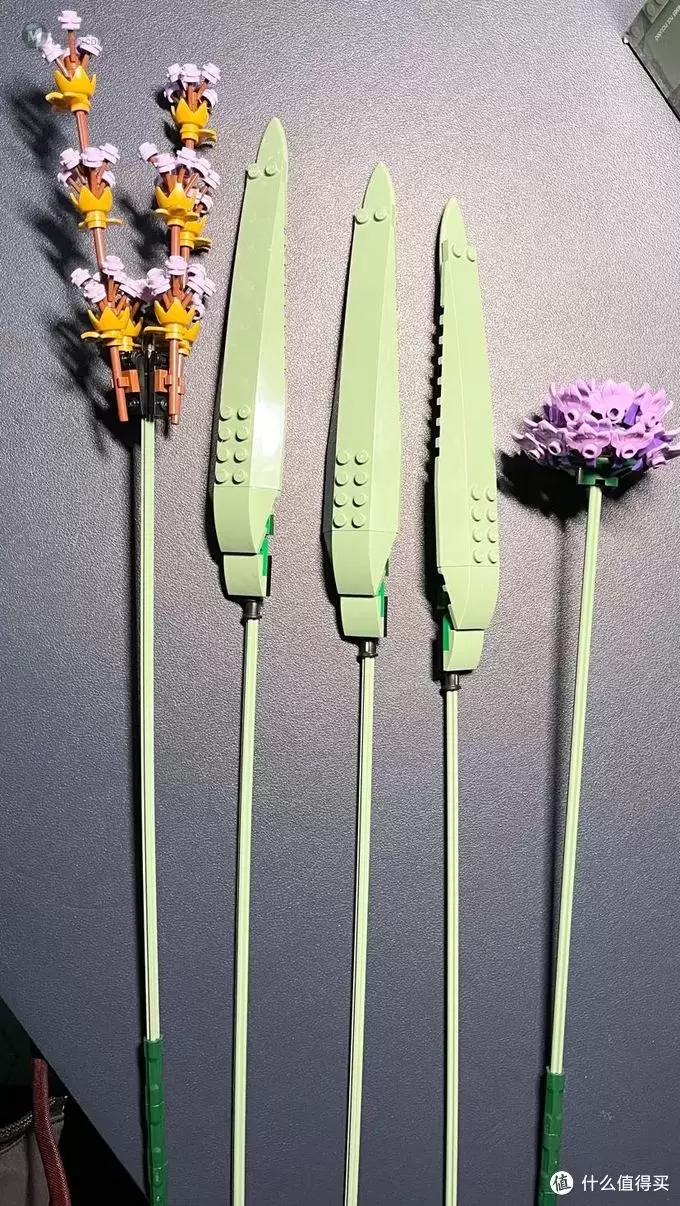 乐高 篇一:送你一朵小红花:lego 10280花束开箱 乐高 篇一:送你一朵小红花:lego 10280花束开箱