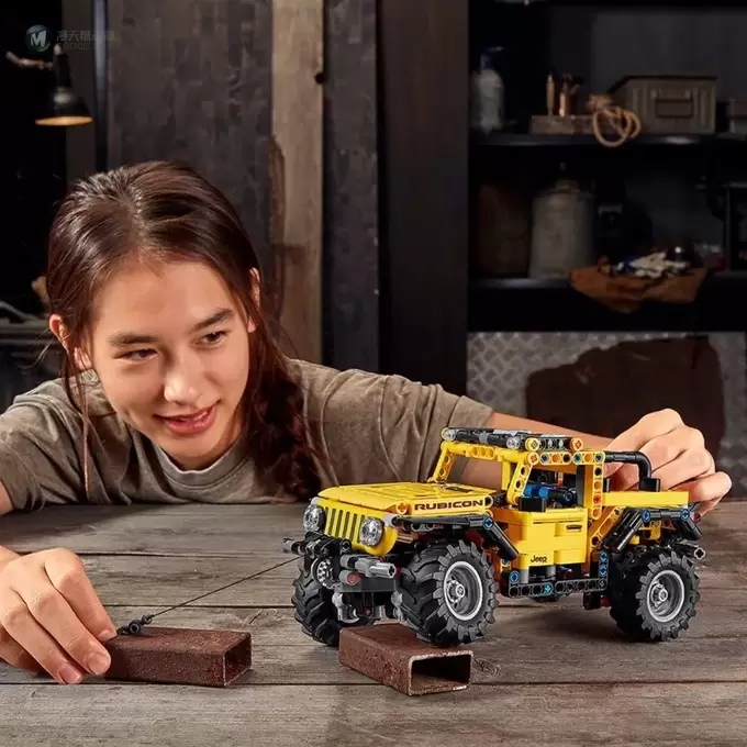 乐高正式发布2021年新款科技系列Jeep 牧马人(42122) 乐高正式发布2021年新款科技系列Jeep 牧马人(42122)