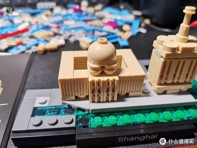 老杨的玩具仓库 篇二十八:LEGO 微型建筑21039 上海天际线 简评 老杨的玩具仓库 篇二十八:LEGO 微型建筑21039 上海天际线 简评
